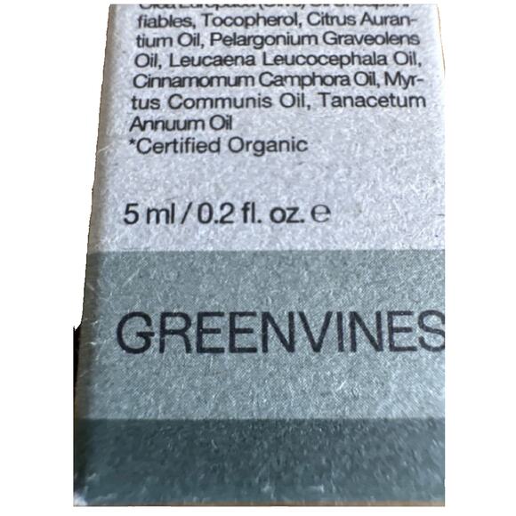 Resilience Anti Aging Face Oil with Squalane & Moringa - 0.2 Fl Oz for Radiance - Picture 2 of 5